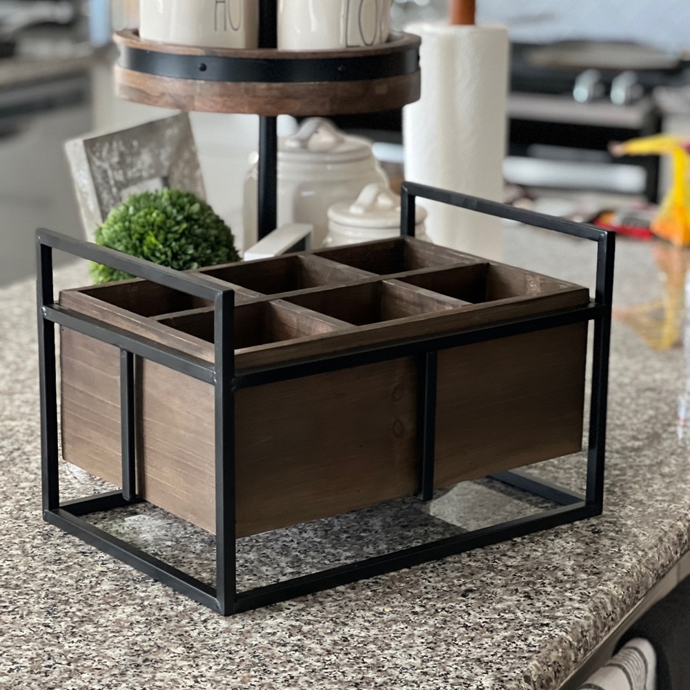 Kirklands Wine Holder